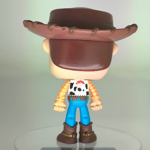 CAJA DAADA, FALLO DE PINTURA Y PEGAMENTO FIGURA POP TOY STORY WOODY 1