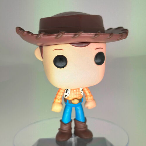 CAJA DAADA, FALLO DE PINTURA Y PEGAMENTO FIGURA POP TOY STORY WOODY 2