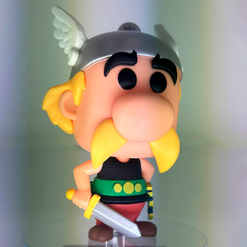 FALLO DE PINTURA Y PEGAMENTO FIGURA POP ASTERIX Y OBELIX - ASTERIX 2