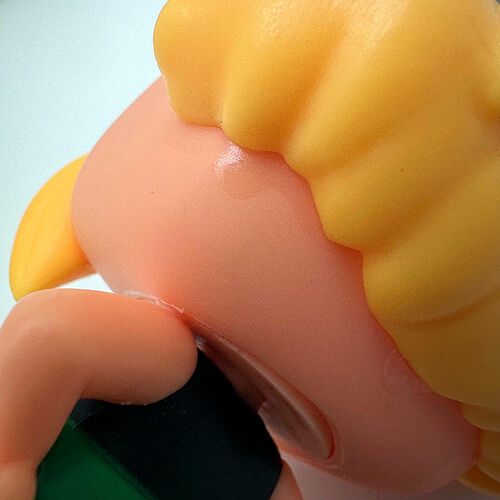 FALLO DE PINTURA Y PEGAMENTO FIGURA POP ASTERIX Y OBELIX - ASTERIX 2